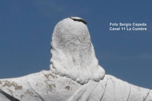 LA ROTURA DE LA CABEZA DEL CRISTO DE LA CUMBRE